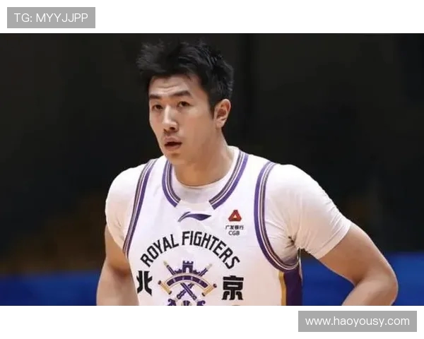 邹雨宸：从篮球新星到职业生涯的璀璨之路探索与成长的故事